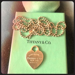 Authentic return to Tiffany dog tag necklace